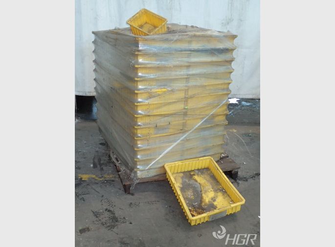  Plastic Stackable Bins 