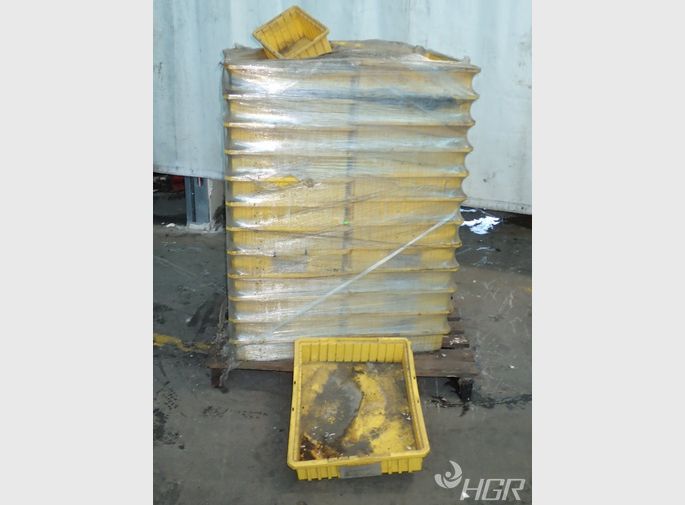  Plastic Stackable Bins 