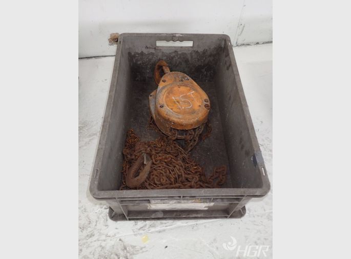  Chain Hoist