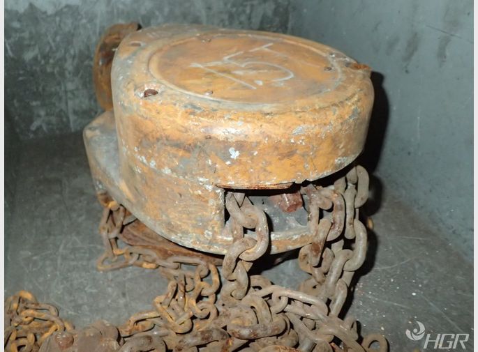  Chain Hoist