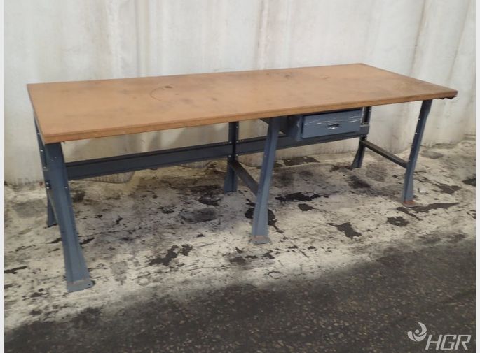  Workbench
