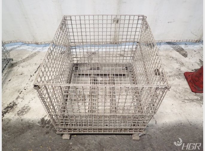  Collapsible Wire Basket
