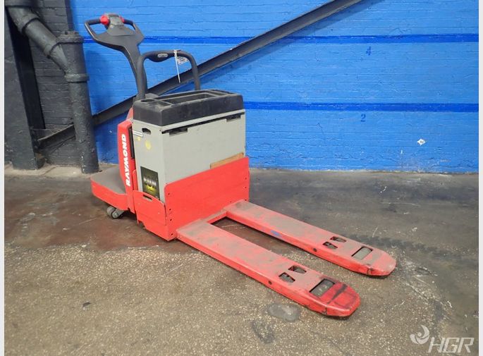 Raymond Pallet Jack