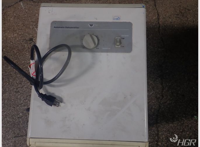  Dehumidifier