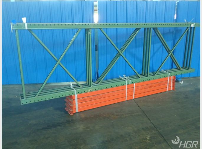 Pallet Racking Lot