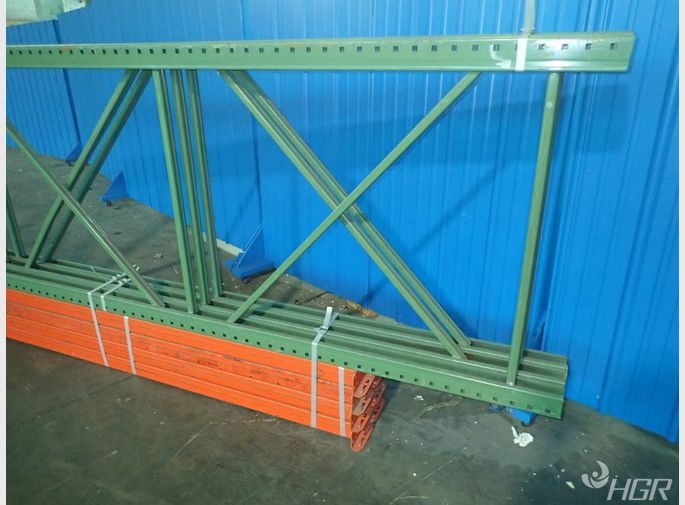  Pallet Racking Lot