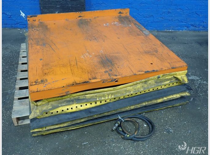  Scissor Lift Table