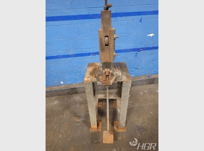 Arbor Press, Ratchet, Famco 3R w/ Heavy Cast Legs, Item # N514803 – Lost  Creek Machine, Inc.