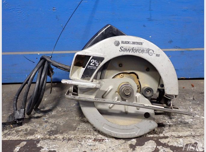 Used Black Decker Circular Saw HGR Industrial Surplus