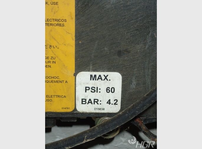 Advance Carpet Extractor