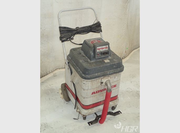 Advance Carpet Extractor