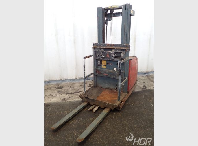 Prime Mover Electric Order Picker