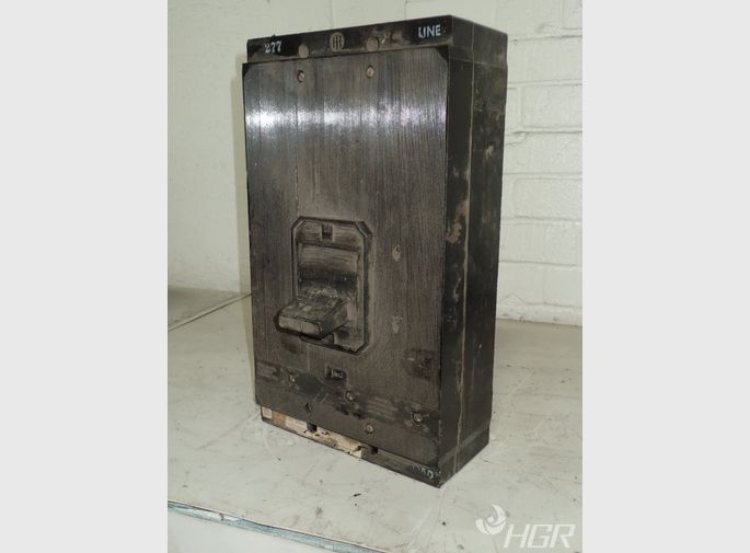  Circuit Breaker 