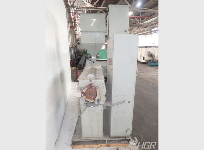 Nrm Corporation Extruder