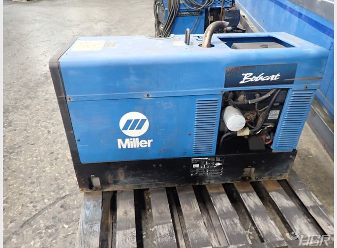 Used Miller Miller Bobcat 225 Gasoline Welder / Generator HGR