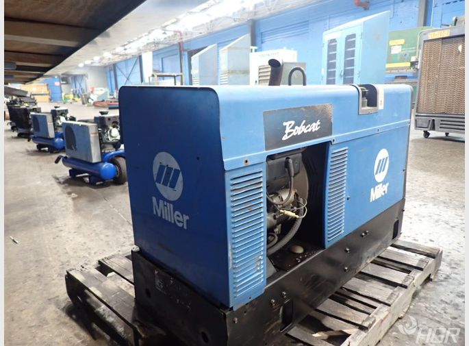 Used Miller Miller Bobcat 225 Gasoline Welder / Generator HGR