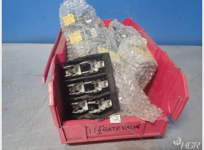  Fuse Holders