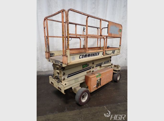 Jlg Jlg Cm2546 Platform Scissor Lift