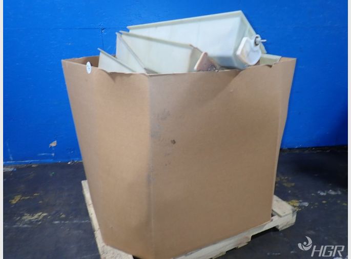  Conveyor Buckets