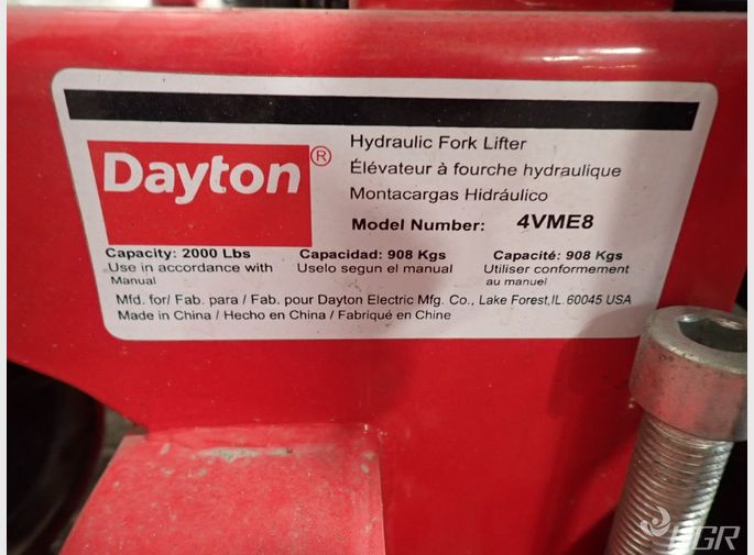 Dayton Straddle Lift