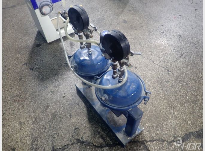  Pneumatic Flask Press