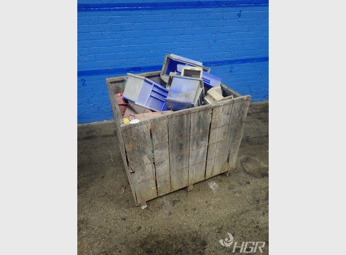 Plastic Bins