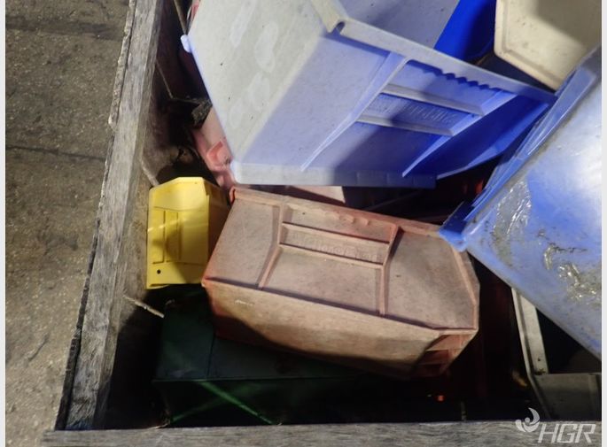  Plastic Bins