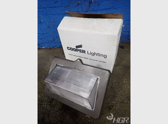 Cooper Lighting Flood Light