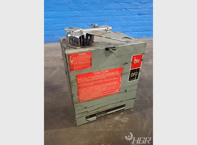 General Electric Bus Plug