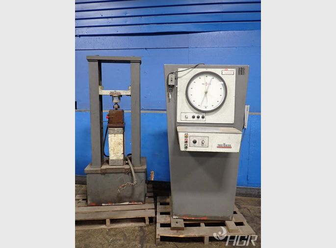 Tinius T Olsen Testing Machine
