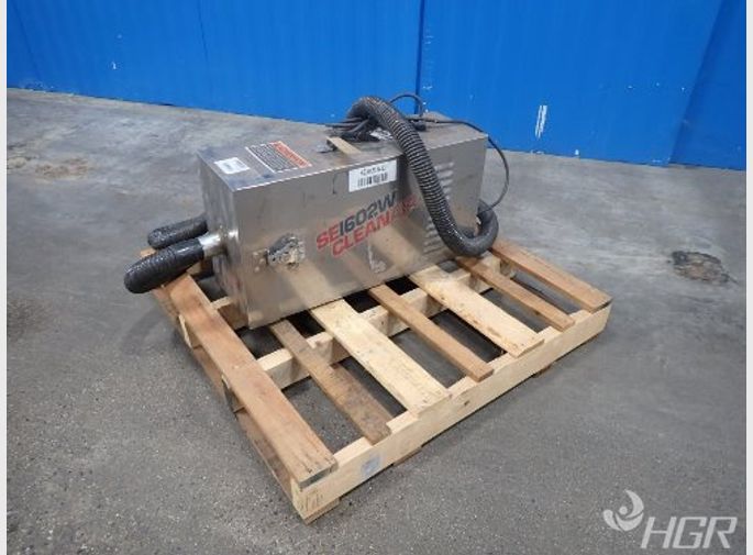 Red D Arc Welding Fume Extractor 