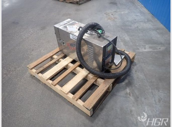 Red D Arc Welding Fume Extractor 