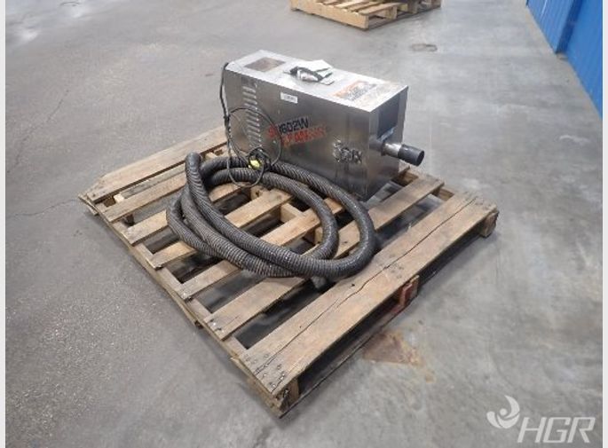 Red D Arc Welding Fume Extractor 