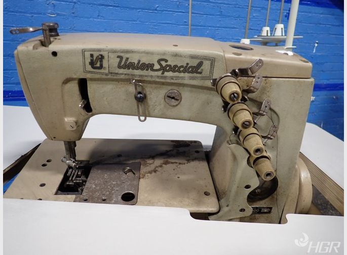 Union Special 80200Z2715ABLCSM Heavy Duty Geotextile Sewing Machine and  Puller