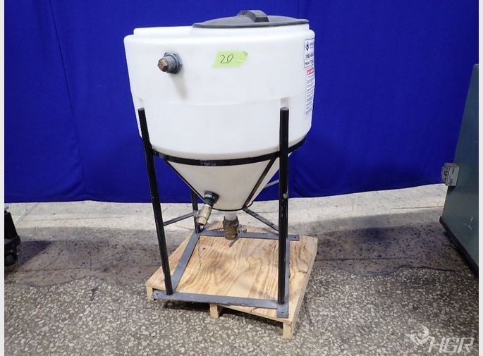 National Tank Outlet Lastic Tank