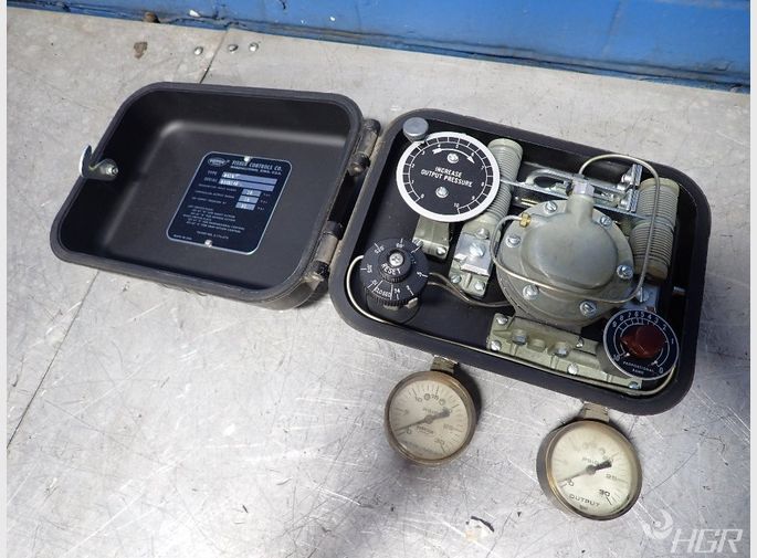 Fisher Controls Pressure Controller