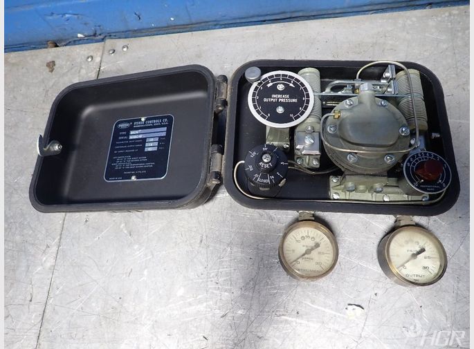 Fisher Controls Pressure Controller