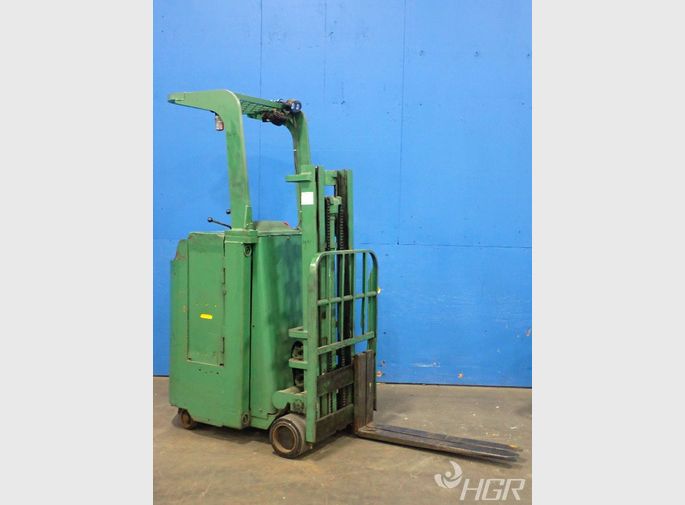 Clark Equipment Co Electric Stand Up Forklift