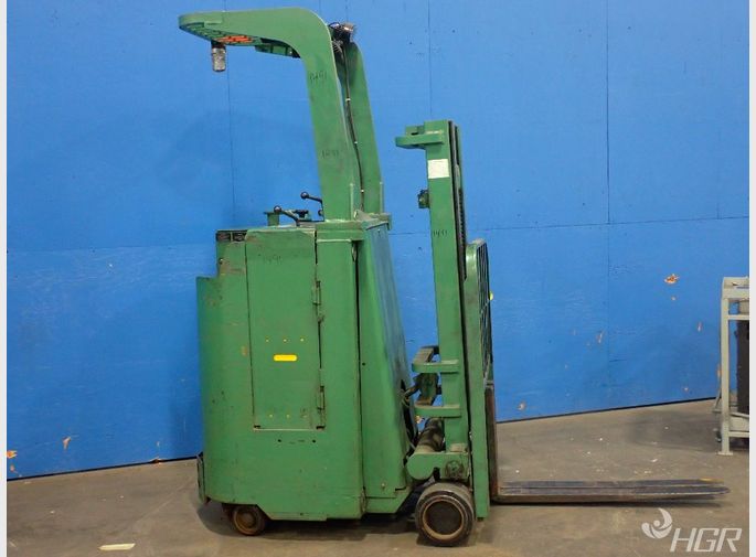 Clark Equipment Co Electric Stand Up Forklift