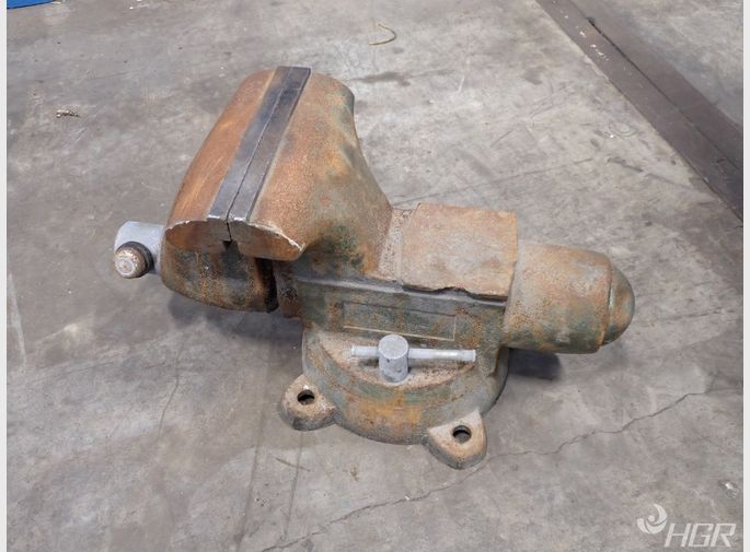  Bench Vise
