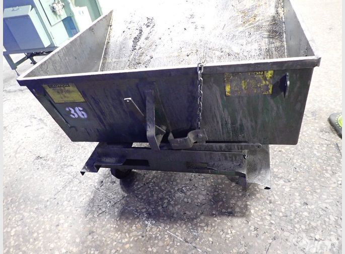 Jesco Self Dumping Hopper