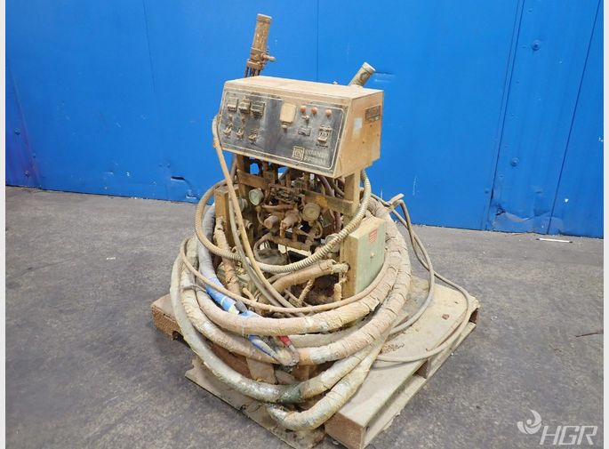 Gusmer Plural  Component Spray Machine
