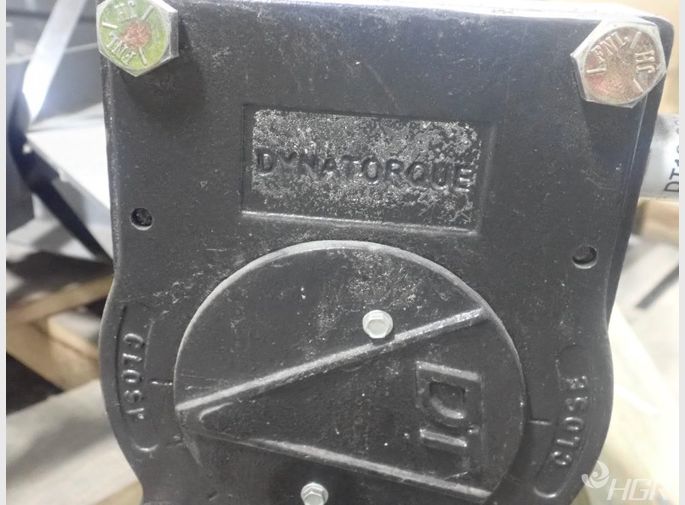  Valve