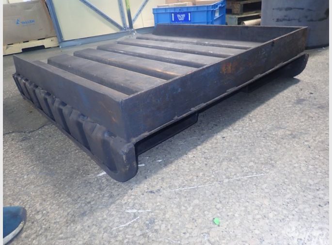  Pallet