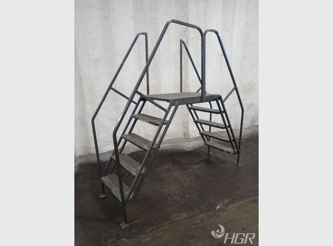  Fixed Stairs