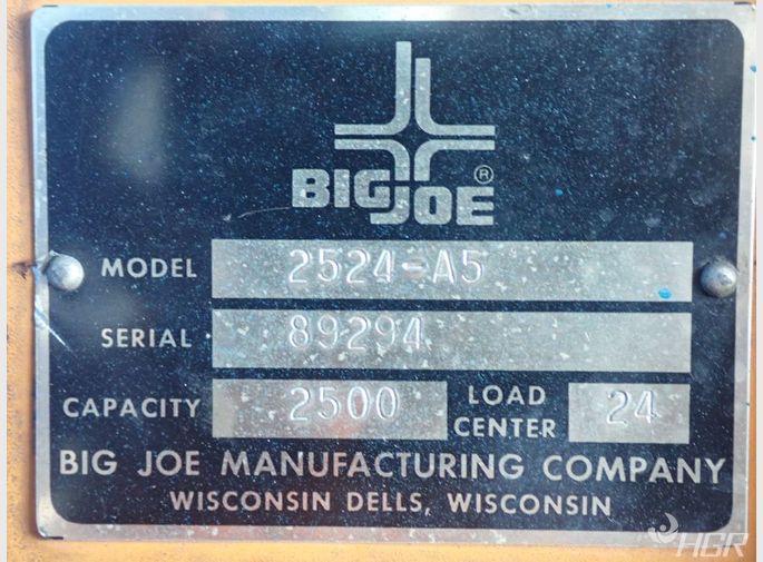Big Joe Straddle Lift