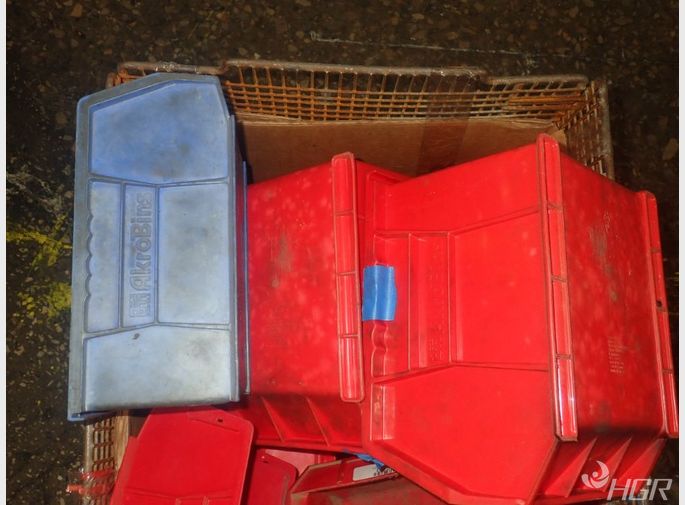  Plastic Bins