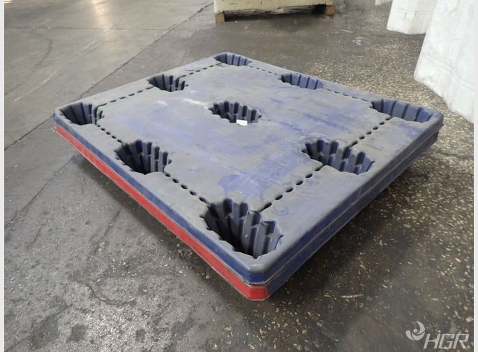  Plastic Skids