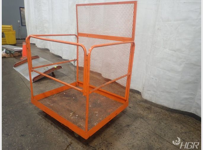  Man Lift Cage