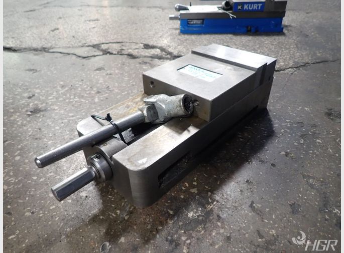 Angle Tight 6 Vise
